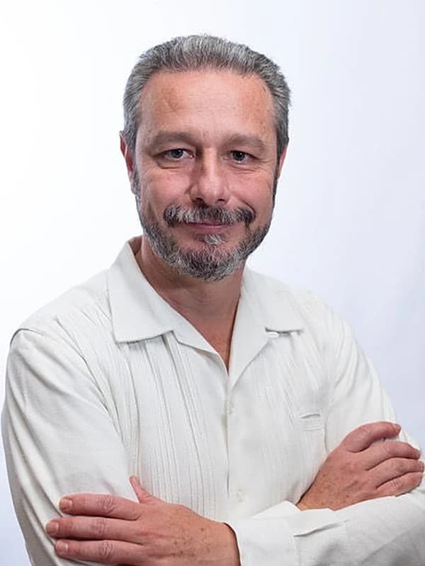 Dr. Gerardo Rodríguez Diez