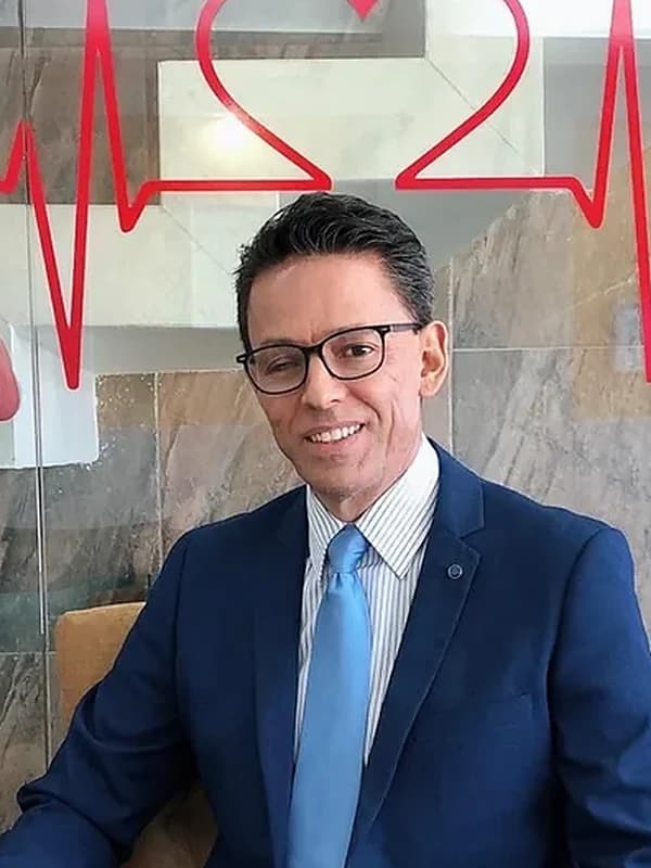 Dr. Humberto Rodríguez Reyes