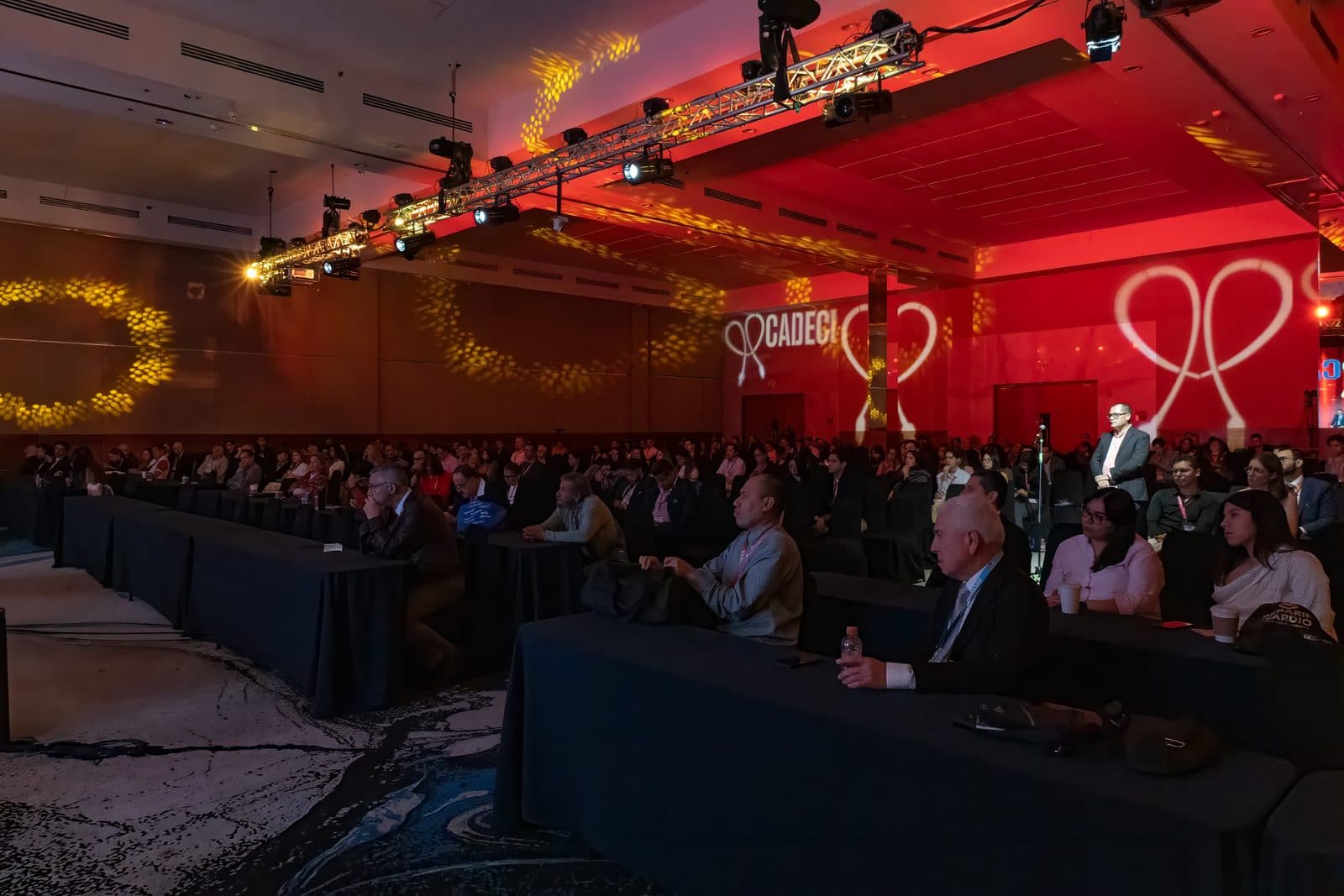 Presencia de Abbott en CADECI